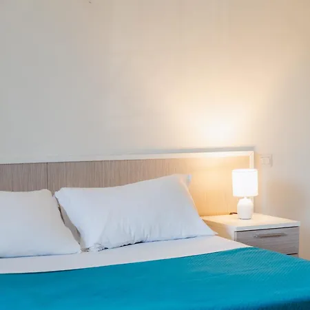 Realty Holidays - Sun&sea Διαμέρισμα Σορέντο